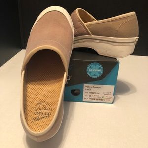 Dansko Began Volley Canvas in Sand